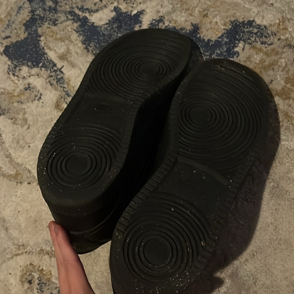 Black Leather Nike Sneakers - Picture 4 of 5